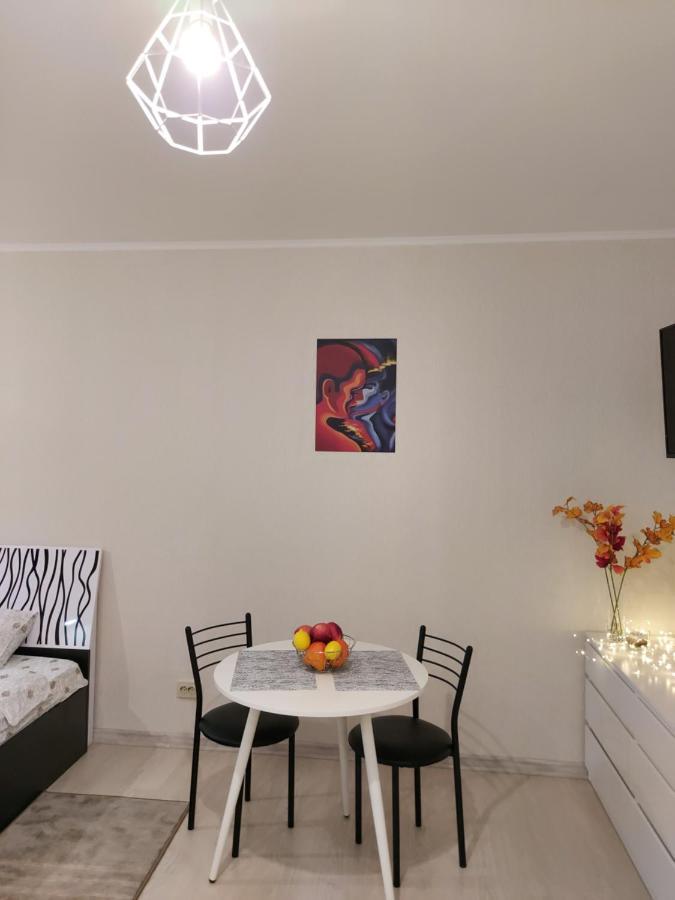 Апартаменти Комфорт Таун Kiev Dış mekan fotoğraf